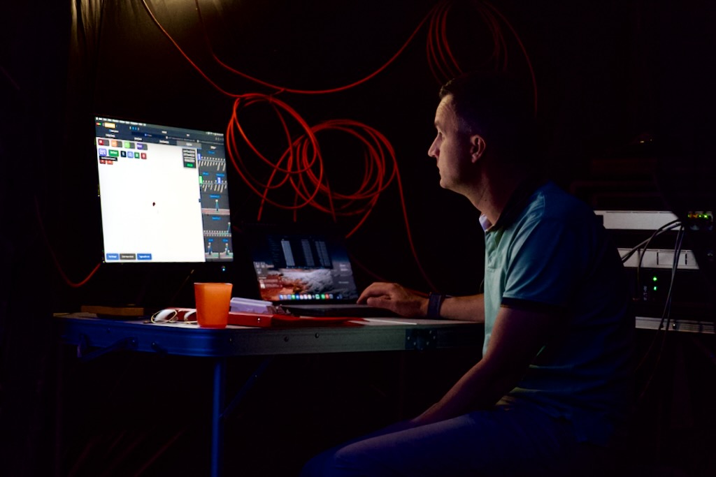 Arnaud lors d'une prestation